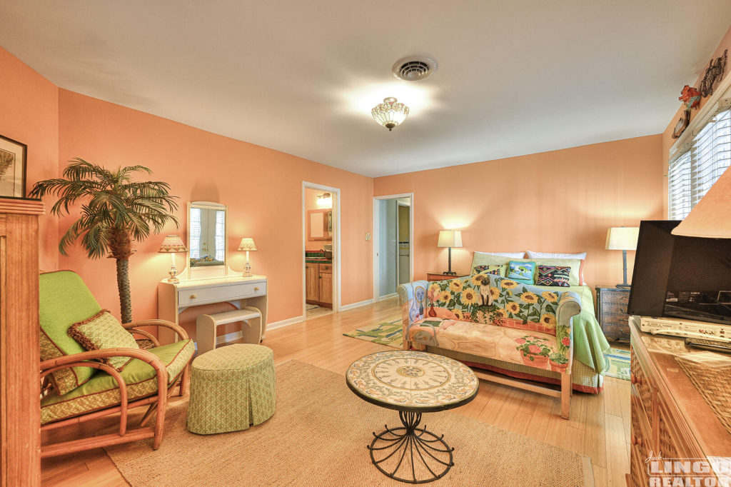 7+Camden+Primary+Bedroom+1a 7 Camden Avenue Rental Property 7+Camden+Primary+Bedroom+1a 7 Camden Avenue Rental Property