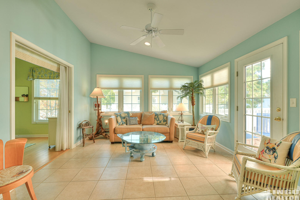 7+Camden+Sun+Room+1 7 Camden Avenue Rental Property 7+Camden+Sun+Room+1 7 Camden Avenue Rental Property